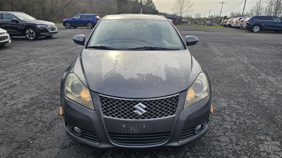 Suzuki Kizashi photo 2