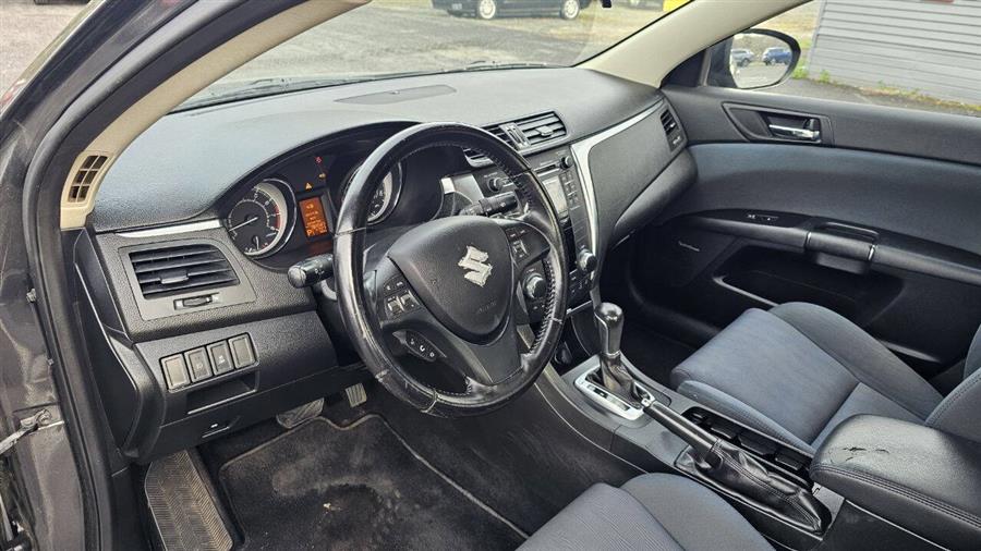 Suzuki Kizashi photo 12