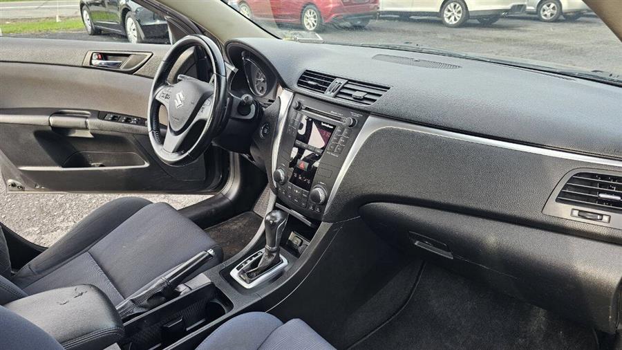 Suzuki Kizashi photo 19