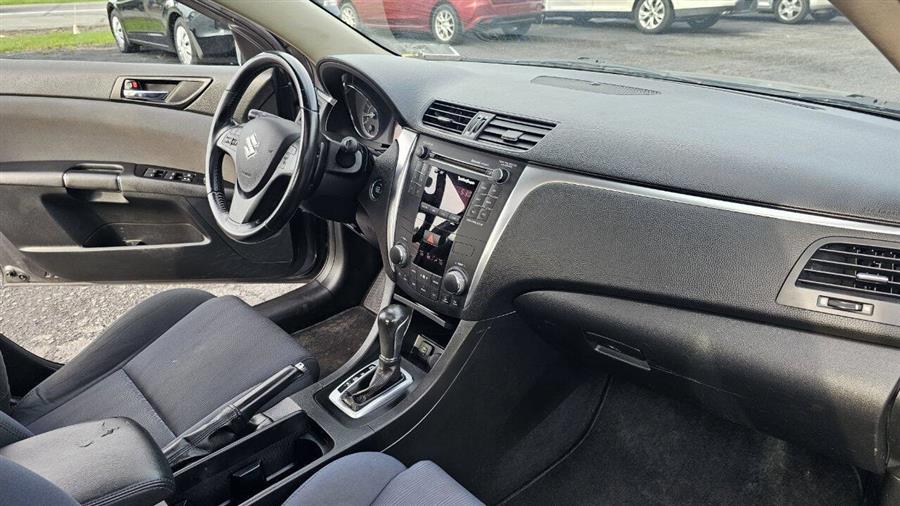 Suzuki Kizashi photo 20