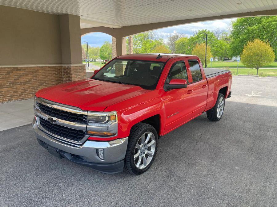 Chevrolet Silverado 1500 Double Cab photo 13
