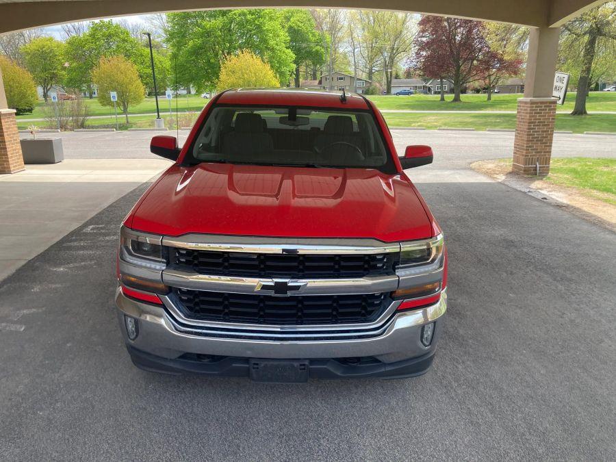 Chevrolet Silverado 1500 Double Cab photo 15