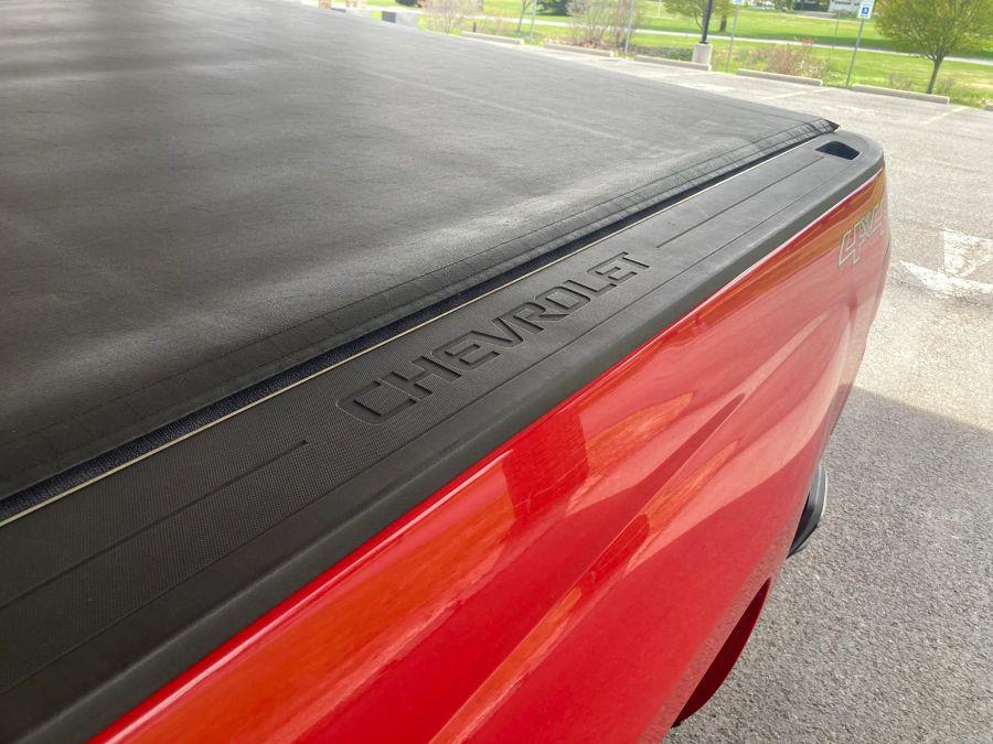 Chevrolet Silverado 1500 Double Cab photo 21