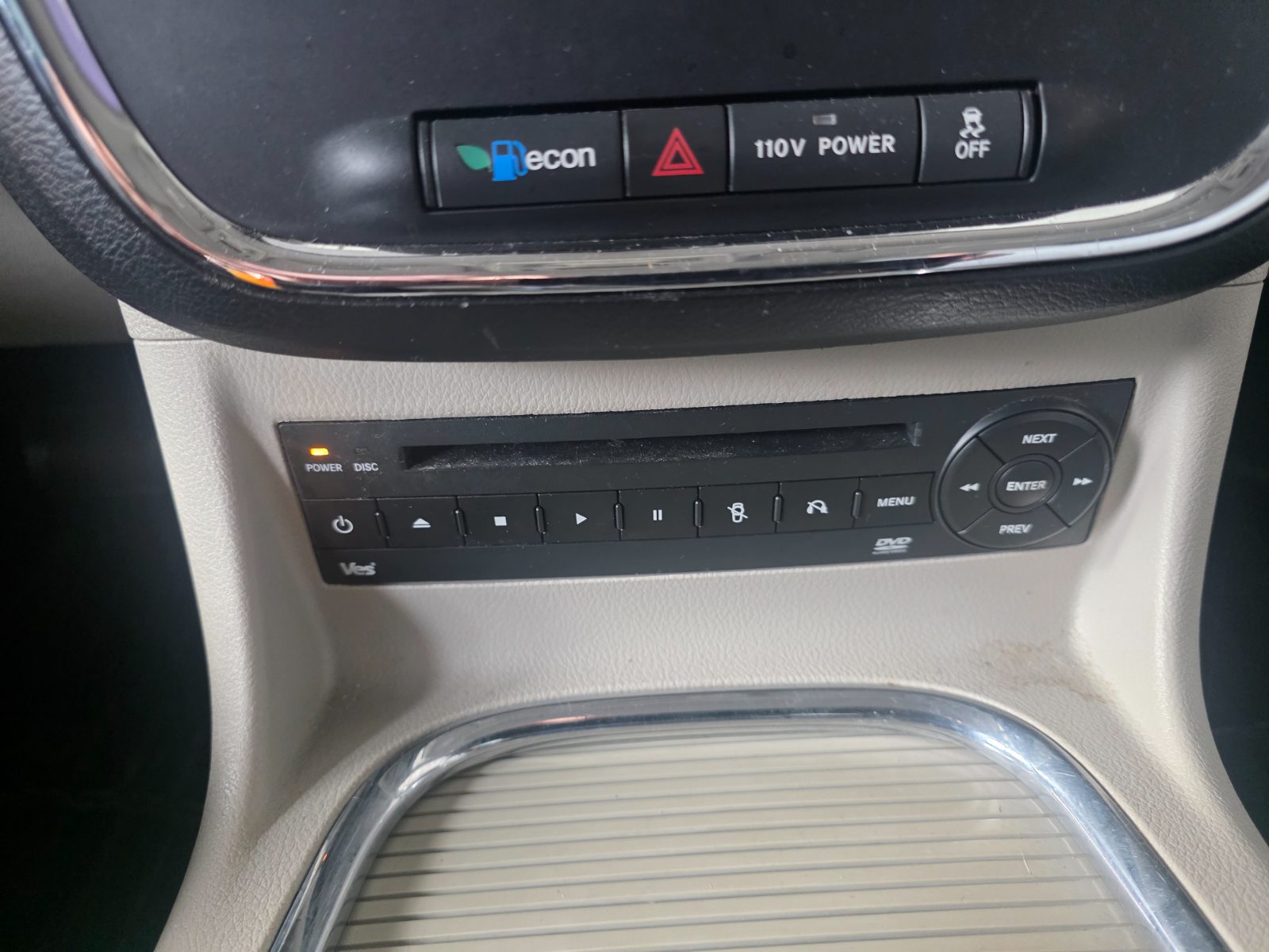 Chrysler Town And Country for sale at Chili Auto Outlet — photo 27