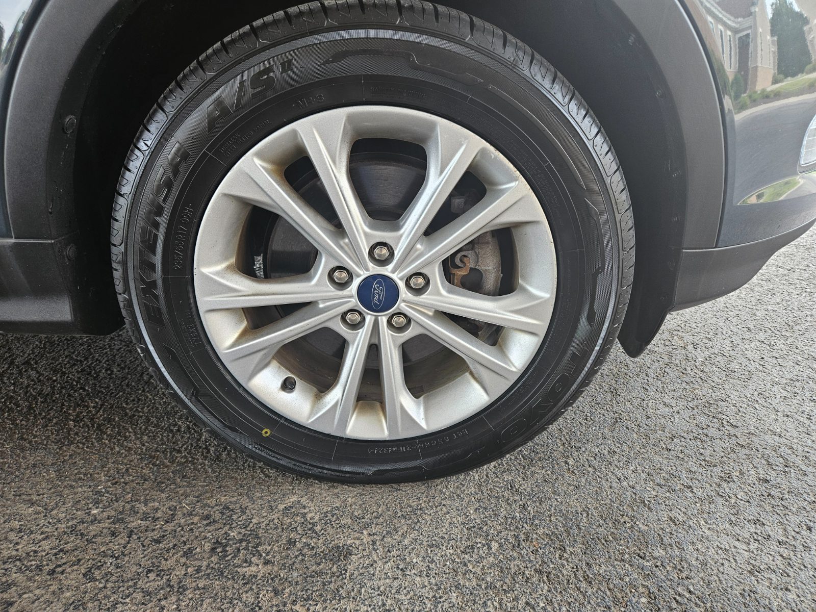Ford Escape for sale at Chili Auto Outlet — photo 17