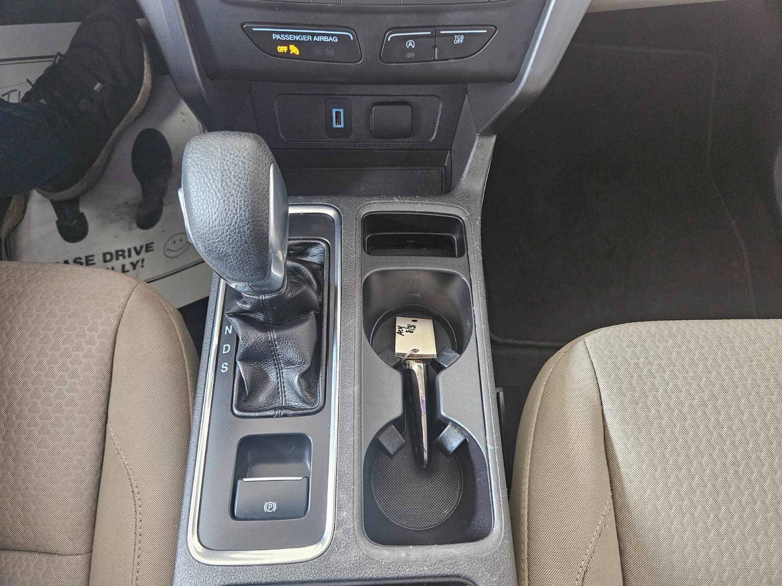 Ford Escape for sale at Chili Auto Outlet — photo 23