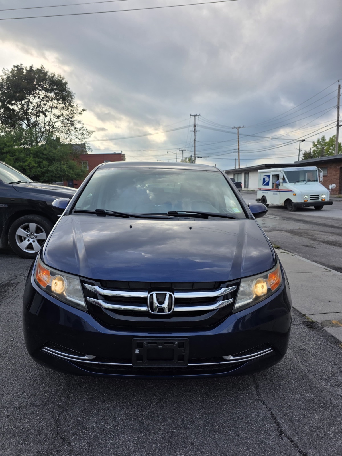 Honda Odyssey photo 2