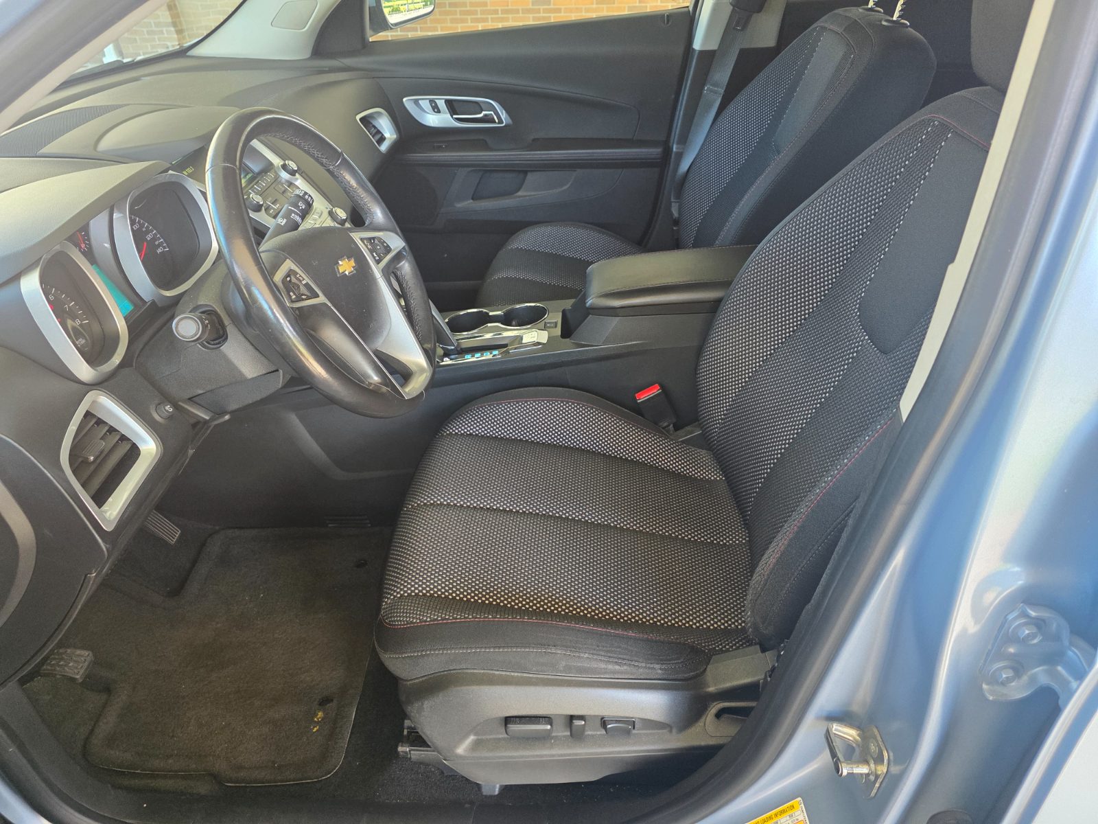 Chevrolet Equinox for sale at Chili Auto Outlet — photo 10