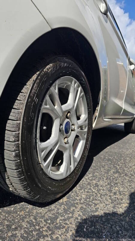 Ford Fiesta for sale at Arcia Services — photo 7