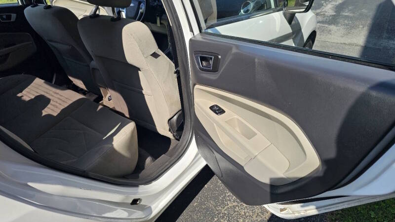 Ford Fiesta for sale at Arcia Services — photo 18