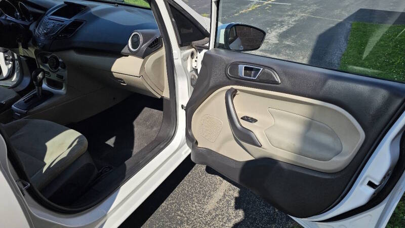 Ford Fiesta for sale at Arcia Services — photo 20