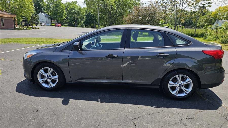 Ford Focus photo 8
