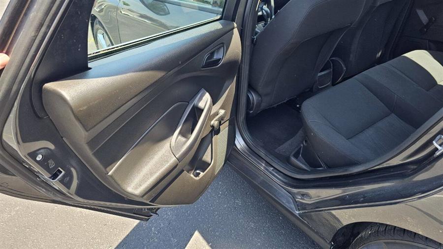 Ford Focus photo 15