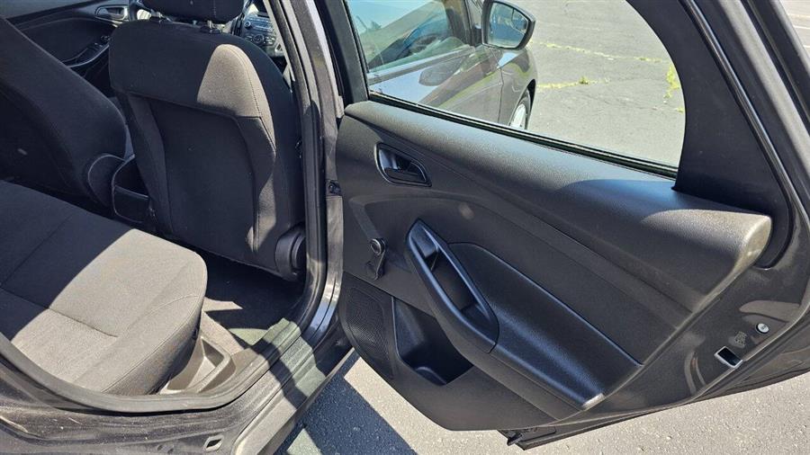 Ford Focus photo 18