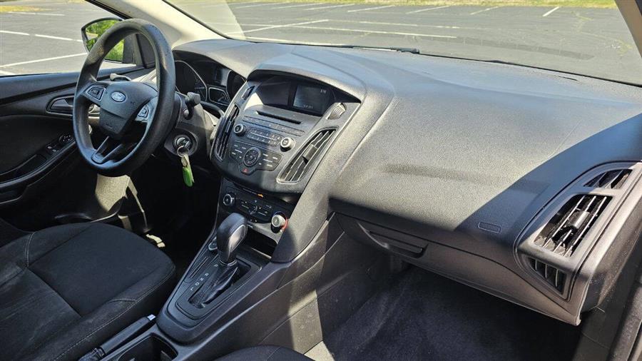 Ford Focus photo 21