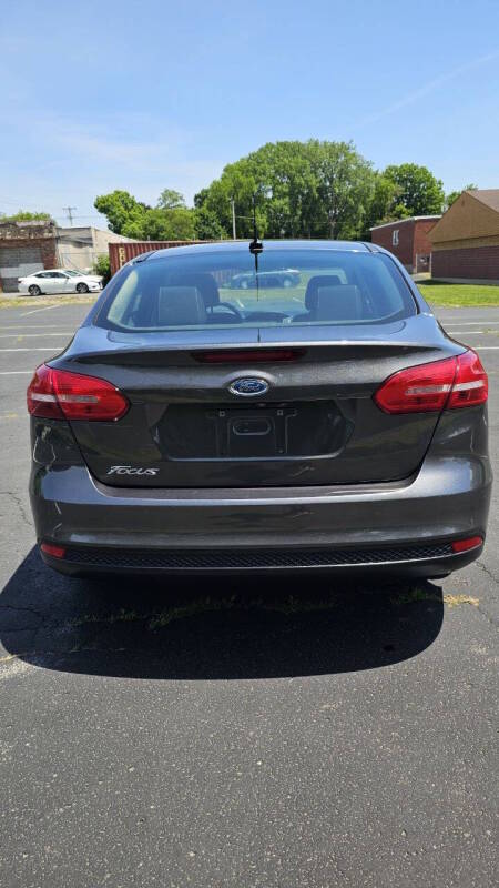Ford Focus for sale at Arcia Services — photo 6