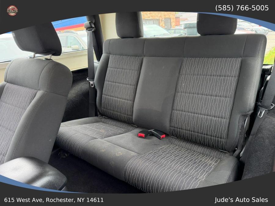 Jeep Wrangler photo 14