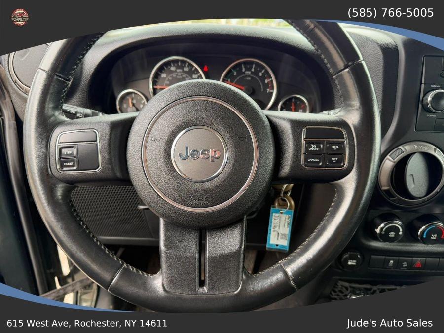 Jeep Wrangler photo 18