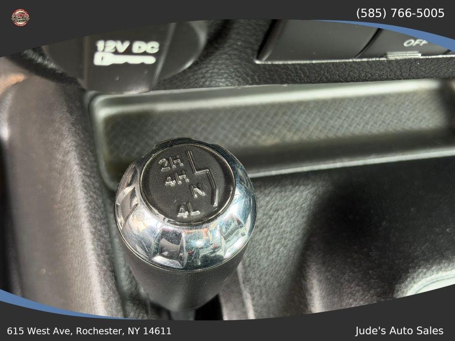 Jeep Wrangler photo 22