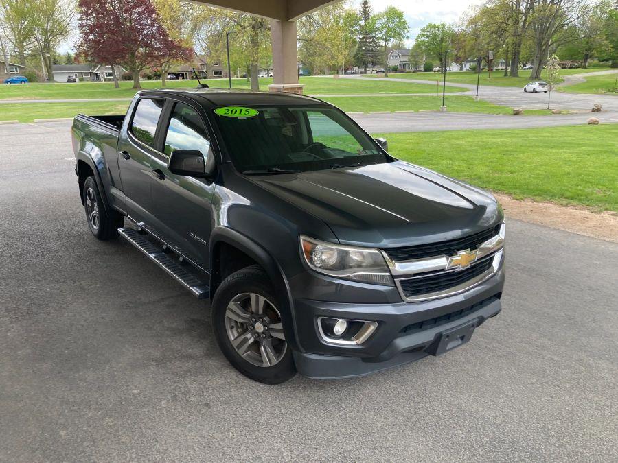 Chevrolet Colorado Crew Cab photo 2