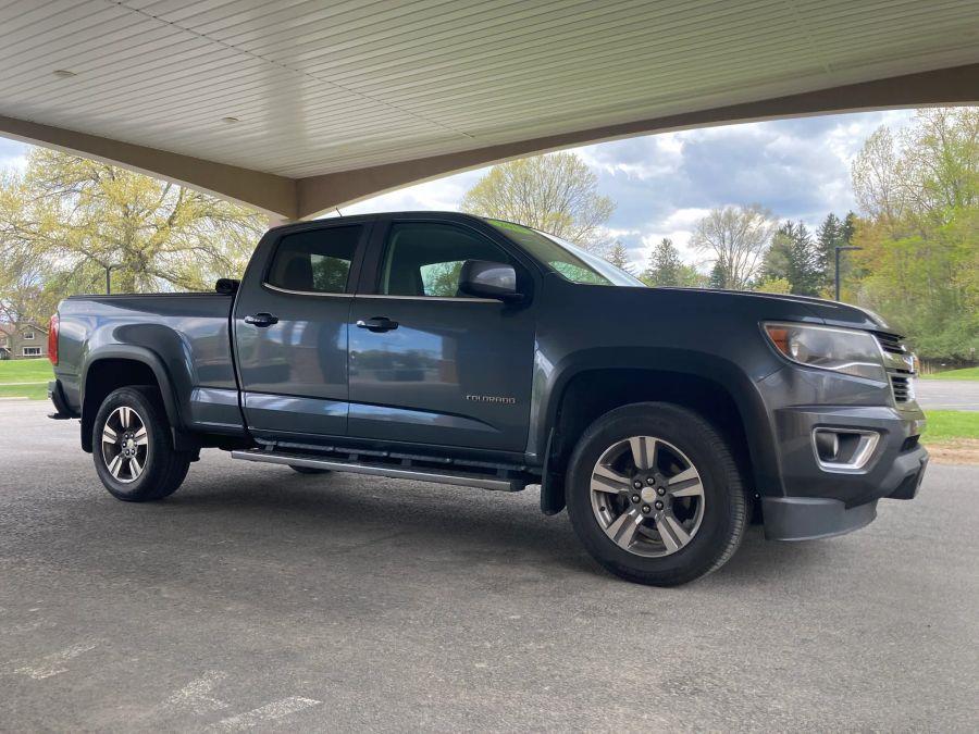 Chevrolet Colorado Crew Cab photo 4