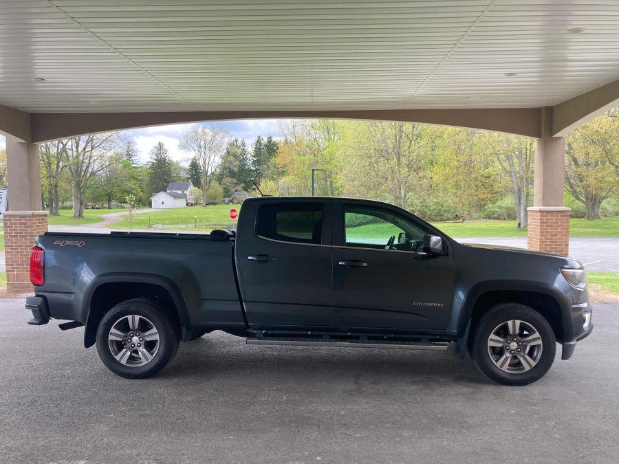 Chevrolet Colorado Crew Cab photo 5