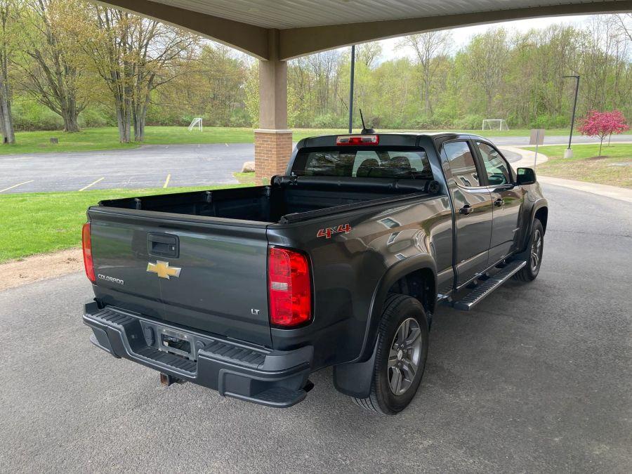 Chevrolet Colorado Crew Cab photo 6