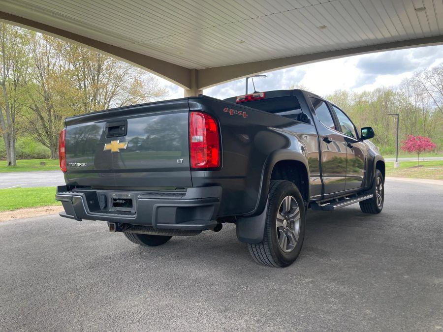 Chevrolet Colorado Crew Cab photo 7