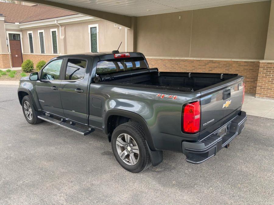 Chevrolet Colorado Crew Cab photo 10