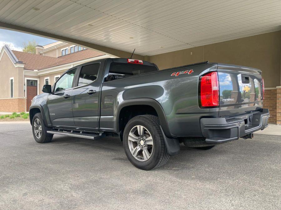 Chevrolet Colorado Crew Cab photo 11