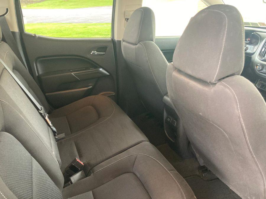 Chevrolet Colorado Crew Cab photo 18