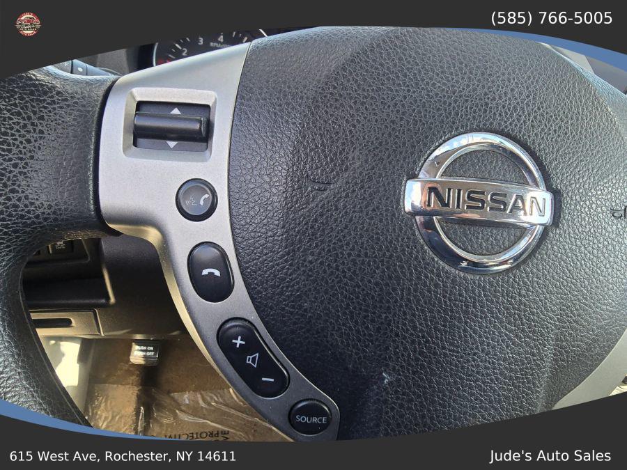 Nissan Rogue photo 8