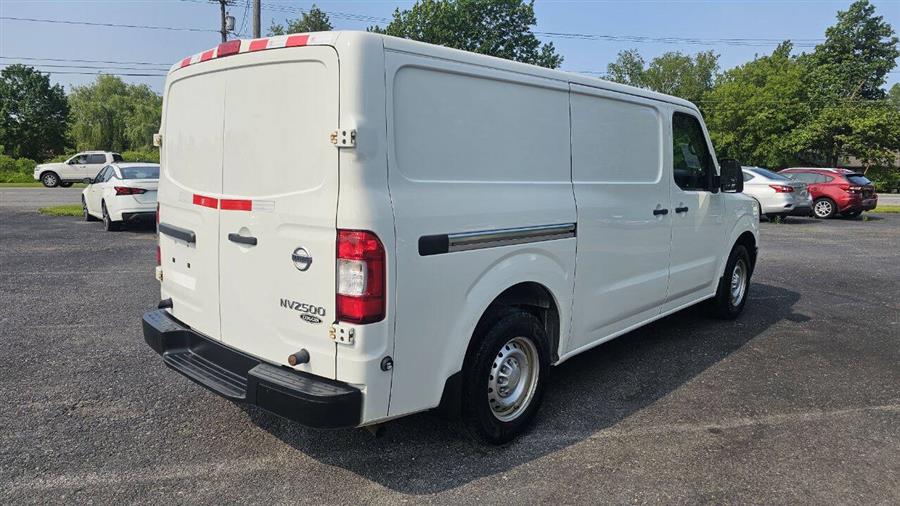 Nissan Nv photo 5