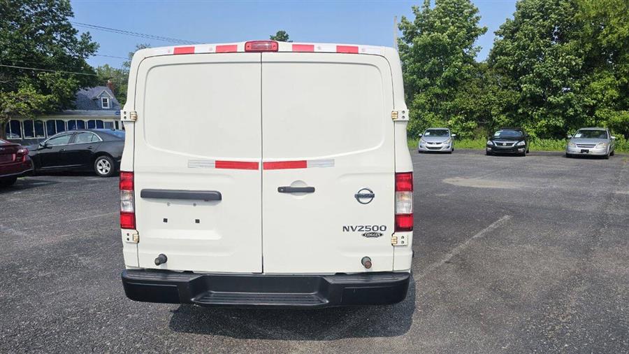 Nissan Nv photo 6