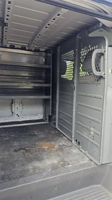Nissan Nv photo 18