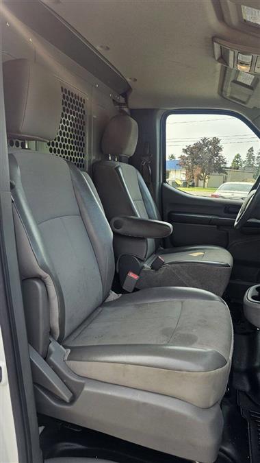 Nissan Nv photo 23