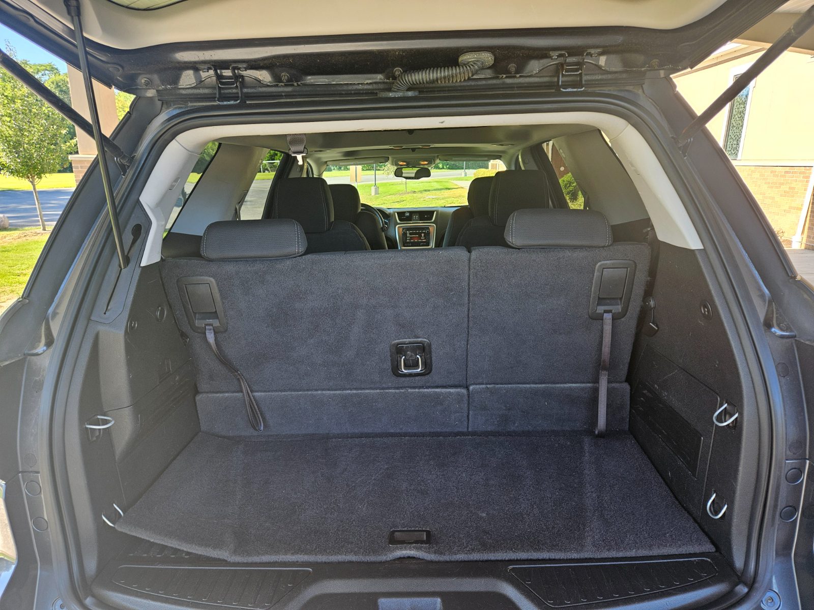 Gmc Acadia for sale at Chili Auto Outlet — photo 13
