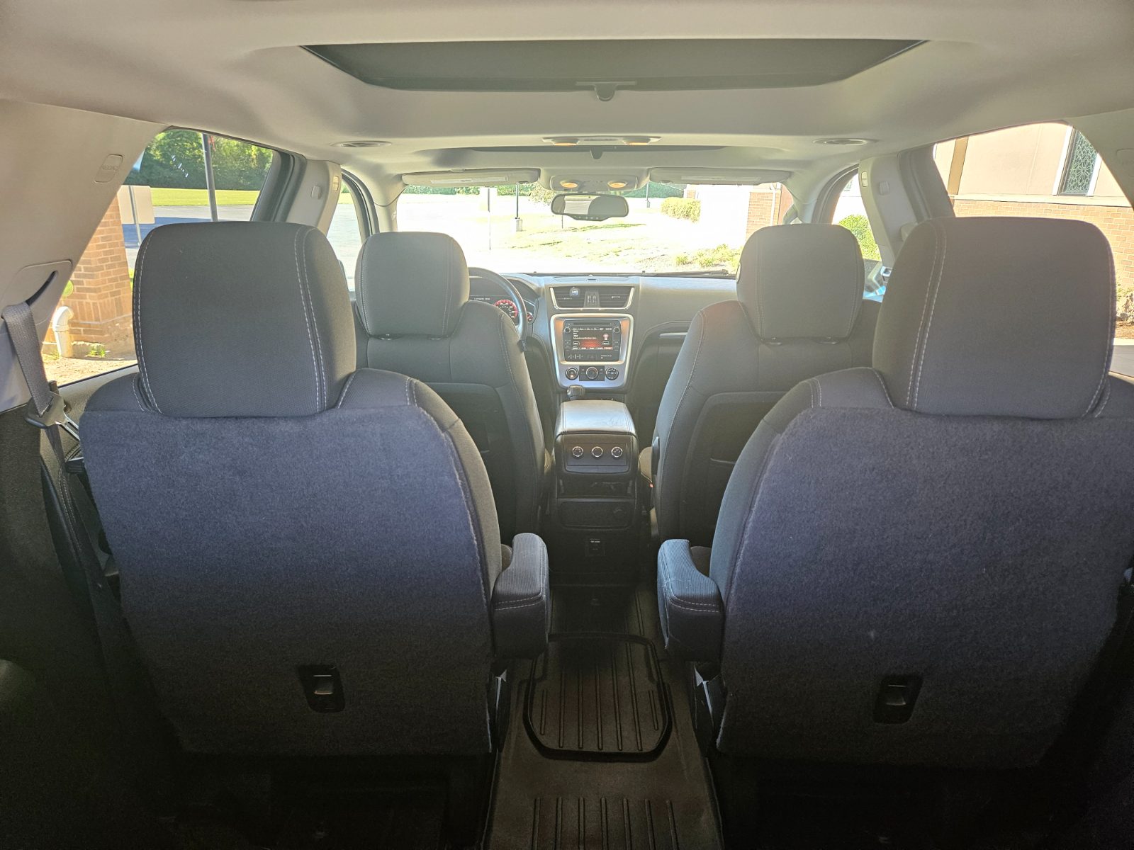 Gmc Acadia for sale at Chili Auto Outlet — photo 19