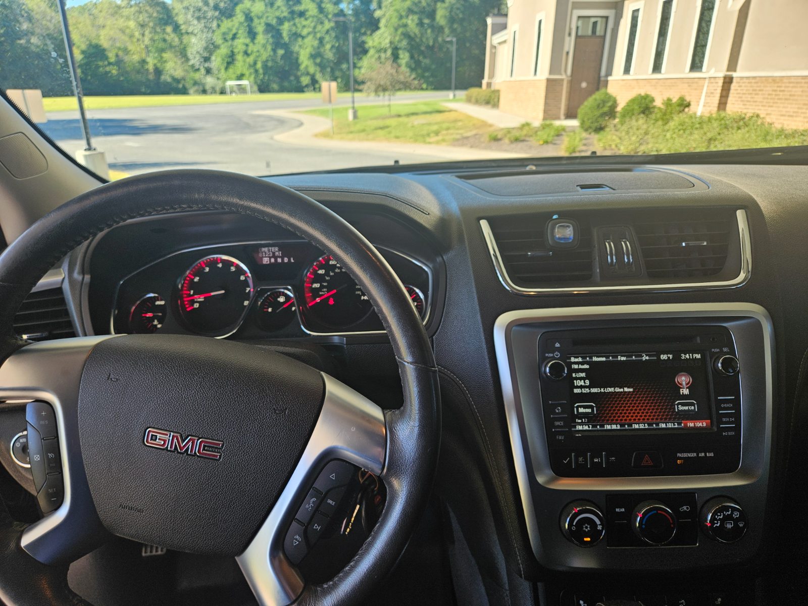 Gmc Acadia for sale at Chili Auto Outlet — photo 21