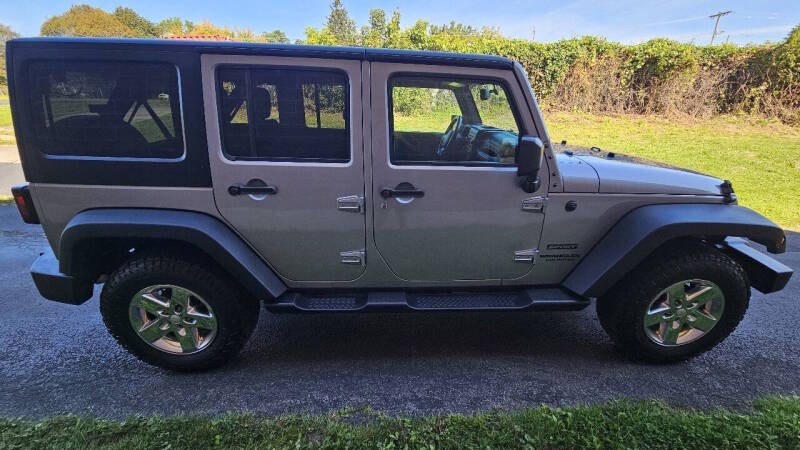 Jeep Wrangler Unlimited for sale at Arcia Services — photo 4