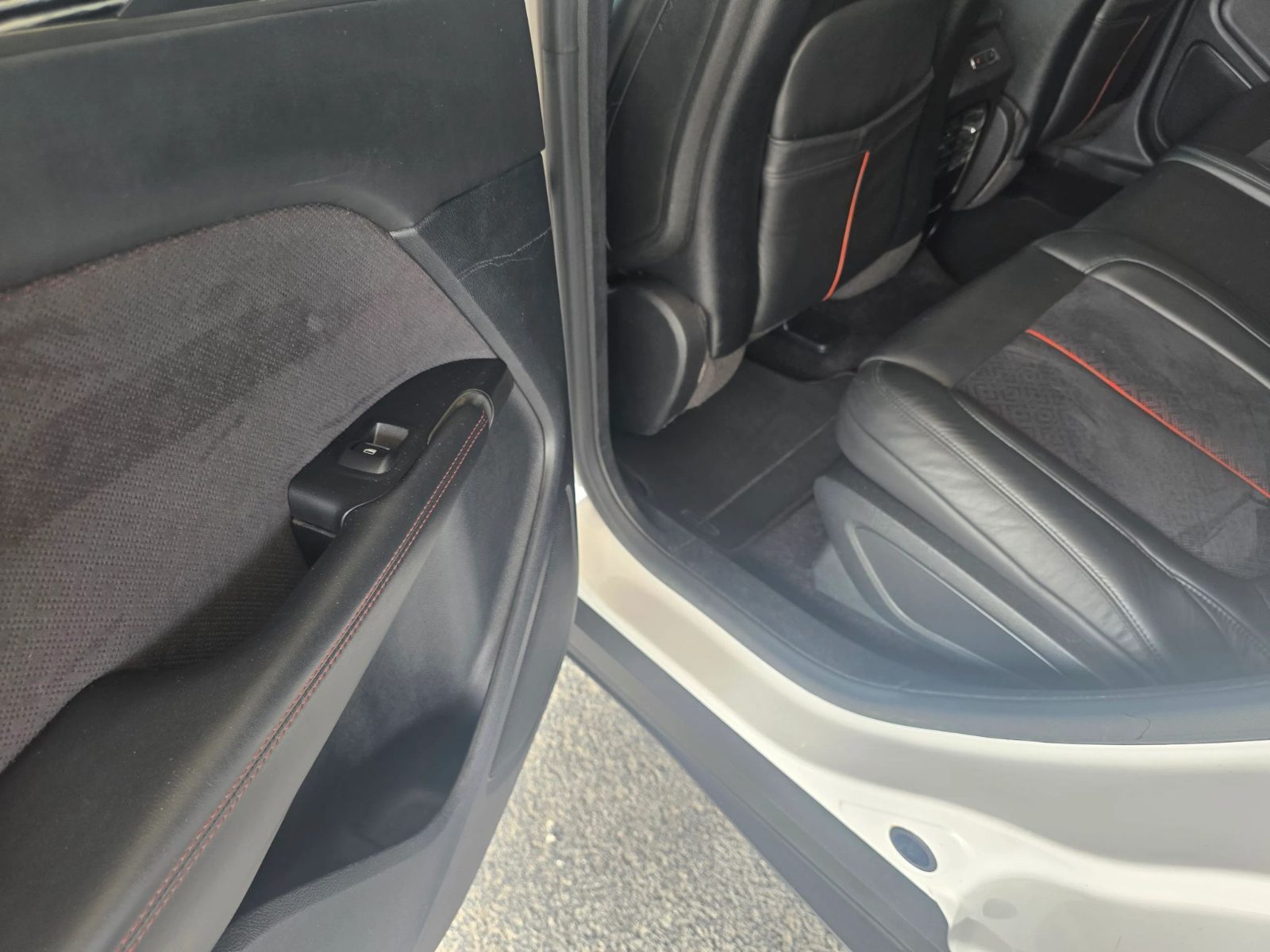 Lincoln Mkc photo 12