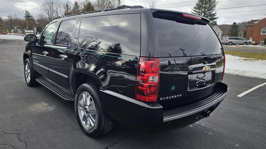 Chevrolet Suburban photo 7