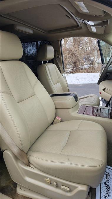 Chevrolet Suburban photo 24