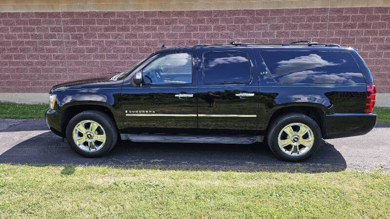Chevrolet Suburban for sale at Arcia Services — photo 8