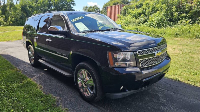 Chevrolet Suburban for sale at Arcia Services — photo 3