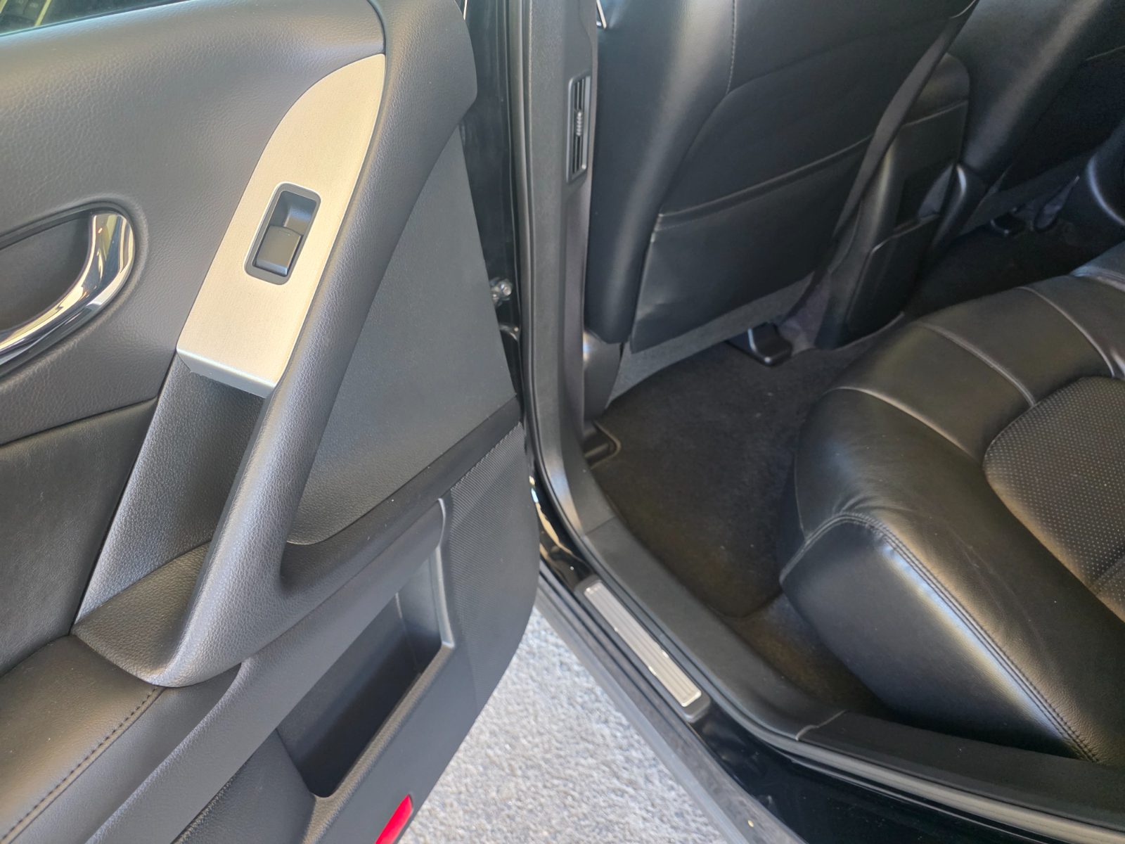 Nissan Murano for sale at Chili Auto Outlet — photo 11
