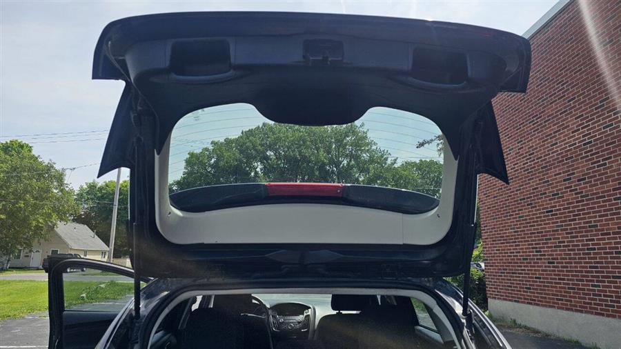 Ford Focus photo 18