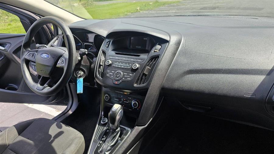 Ford Focus photo 24