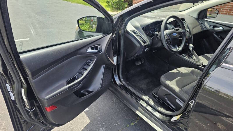 Ford Focus for sale at Arcia Services — photo 11
