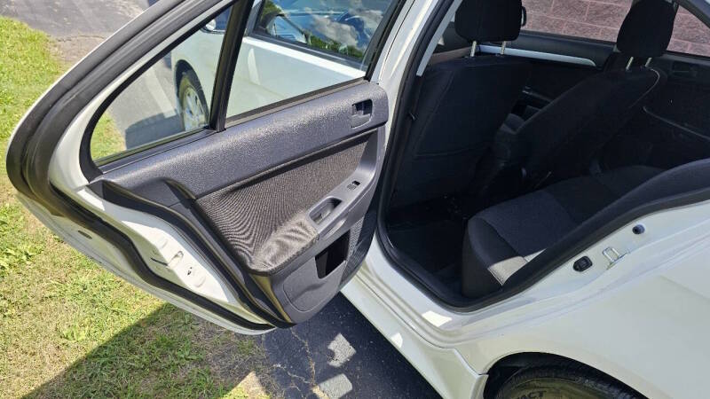Mitsubishi Lancer for sale at Arcia Services — photo 14